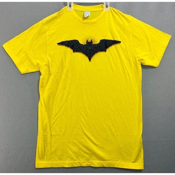 Batman Logo Adult T-Shirt Tee Yellow Medium Short Sleeve 100% Cotton - Picture 1 of 5